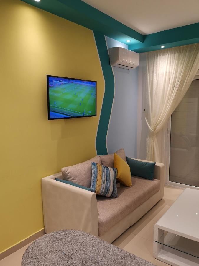 Kariat Cabo - Appartement Charmant, Climatise Avec Vue Piscine 卡博尼格洛 外观 照片